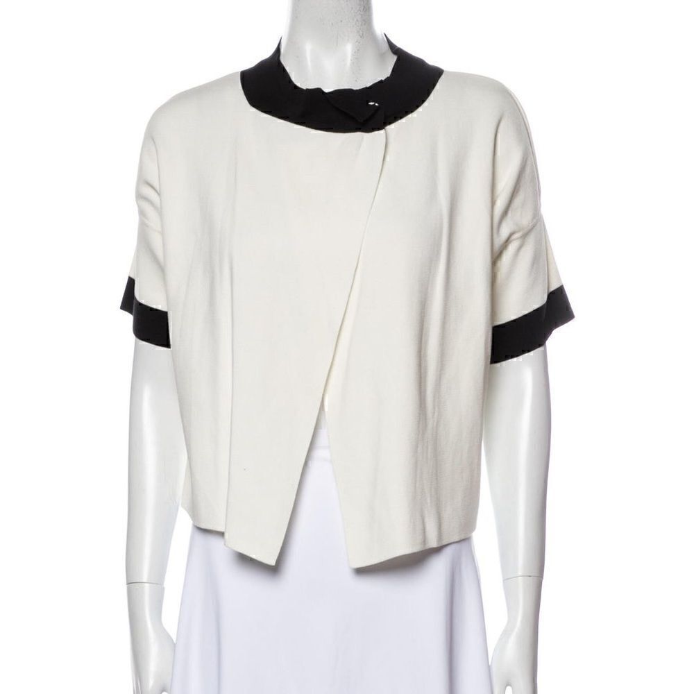 Nwot MaxMara split front cropped light sweater med